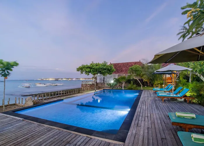 D\'Muncuk Huts Lembongan