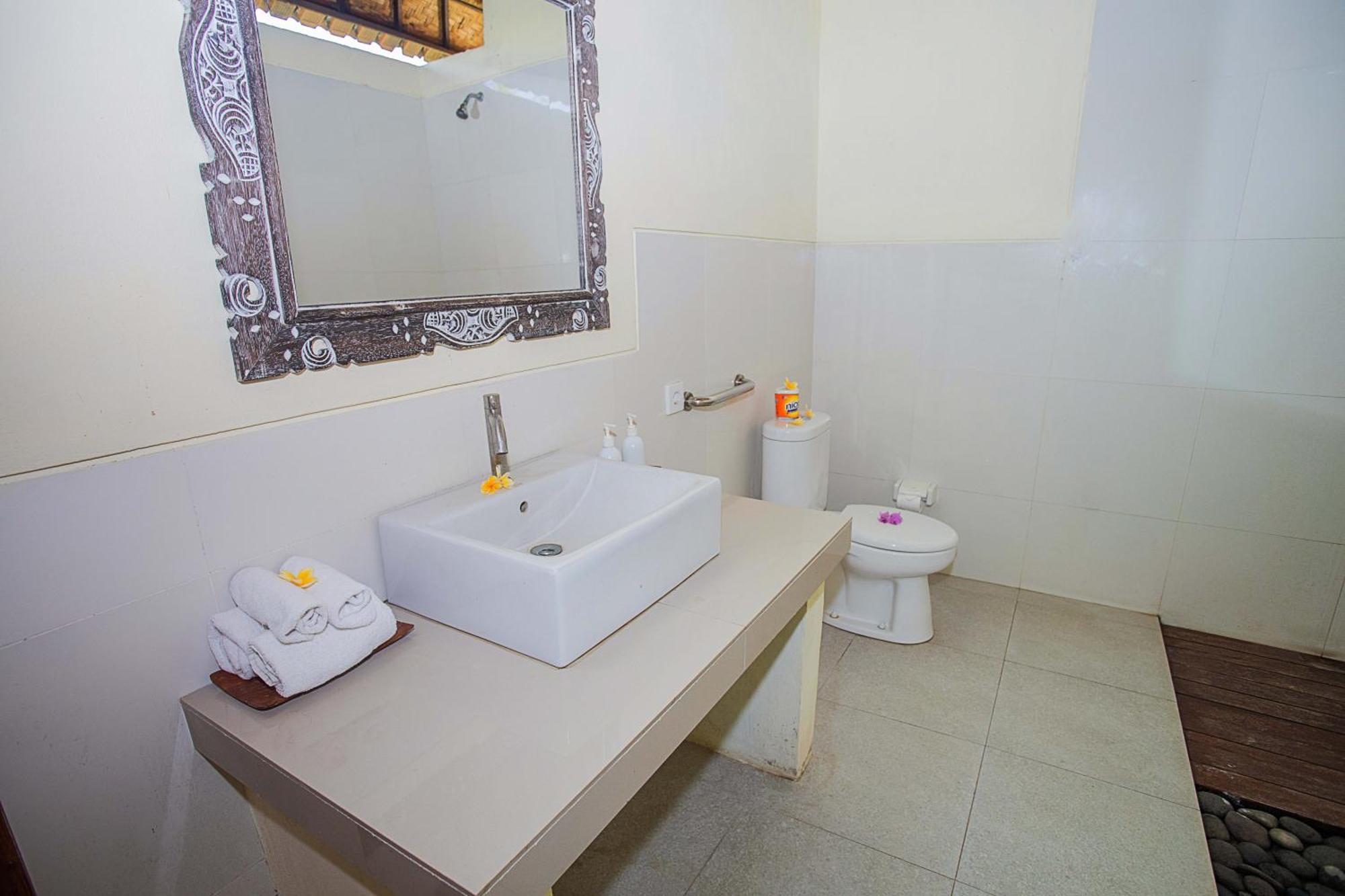 Hotel D'muncuk Huts Lembongan Nusa Lembongan