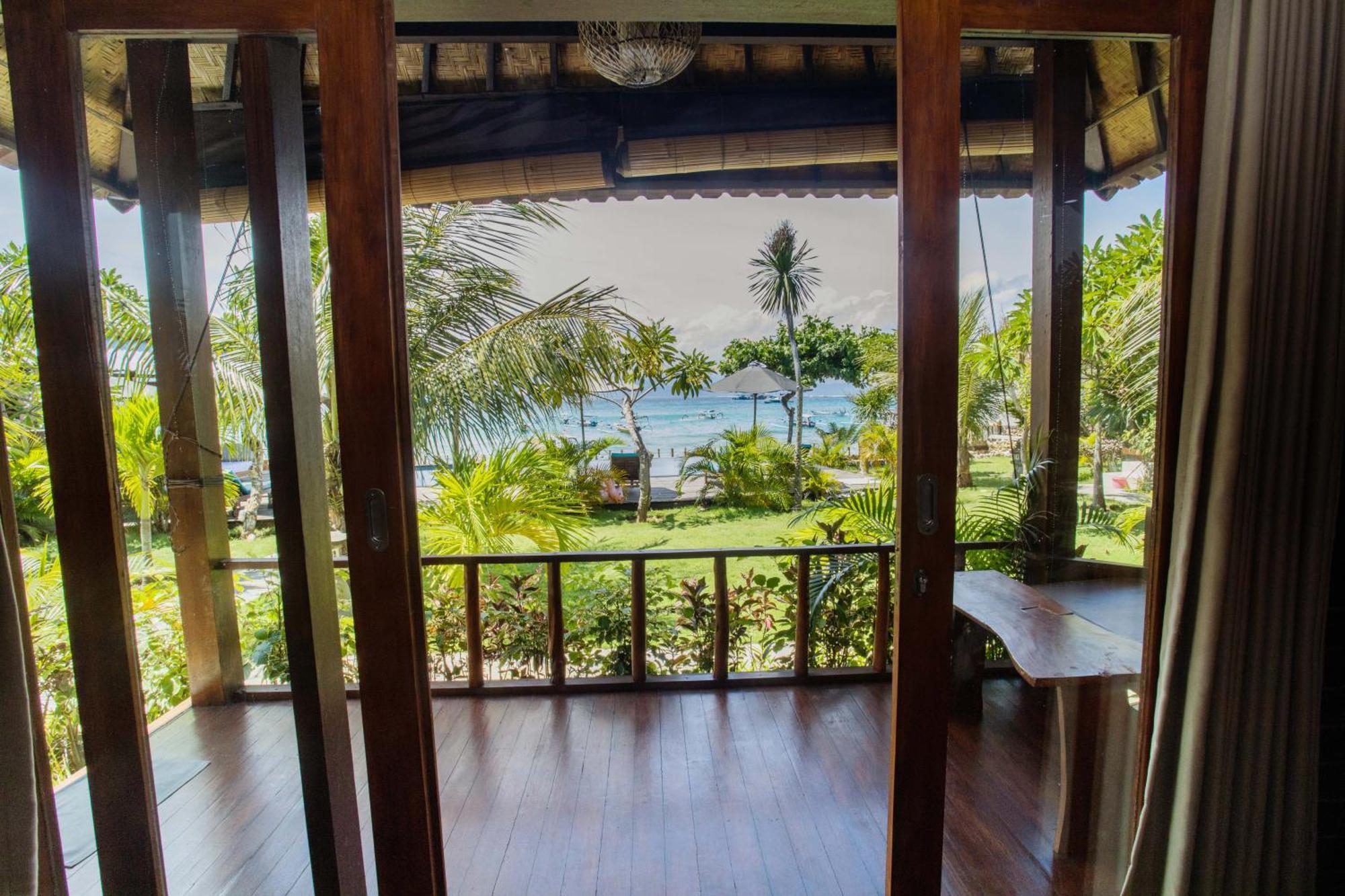 D'muncuk Huts Lembongan *